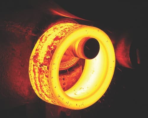Forging bearing rings from high-grade steel at the GBI plant
